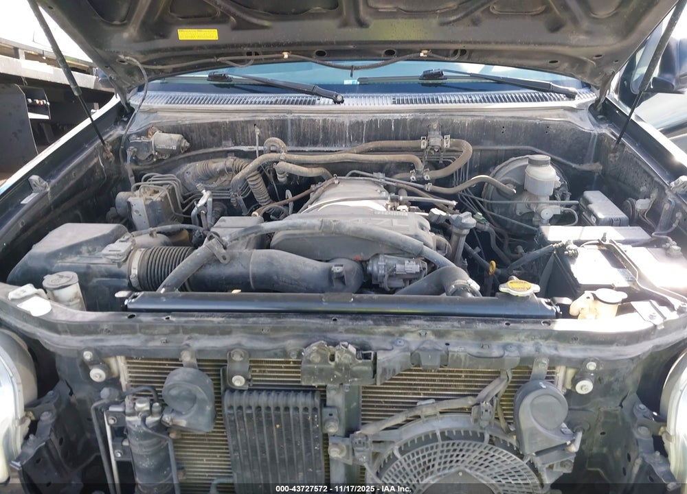2001 TOYOTA SEQUOIA SR5 V8 VIN: 5TDBT44A01S015025