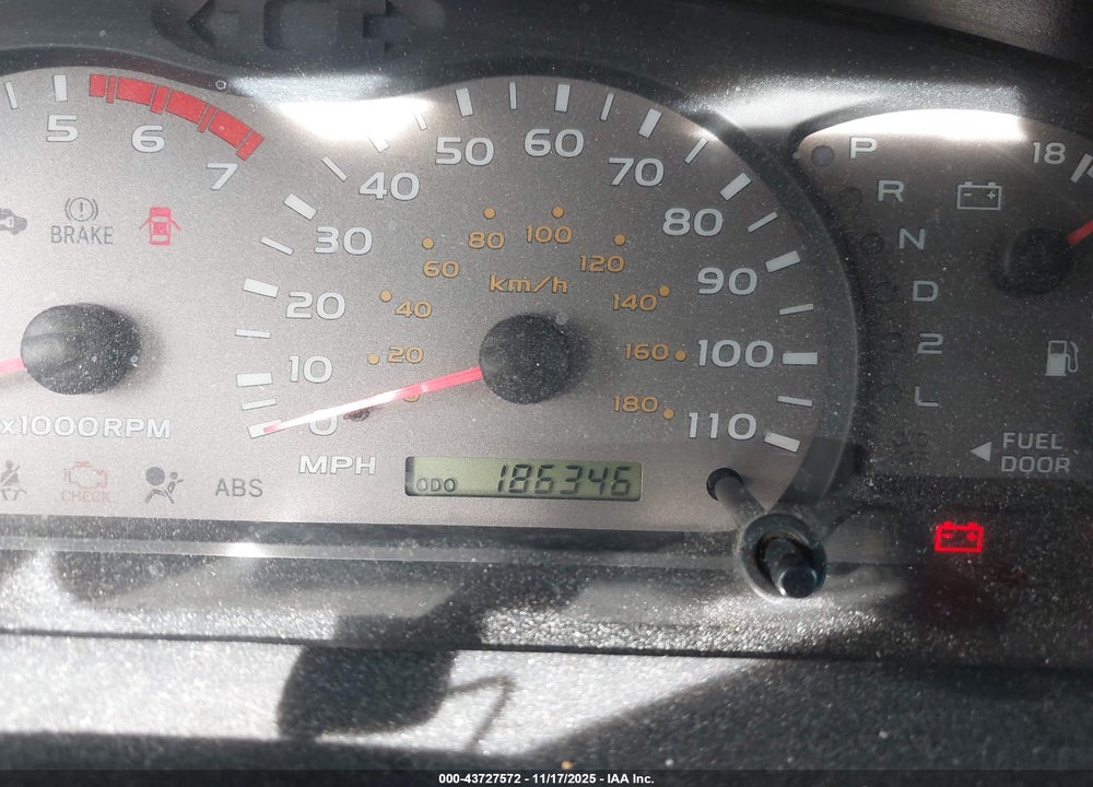 2001 TOYOTA SEQUOIA SR5 V8 VIN: 5TDBT44A01S015025