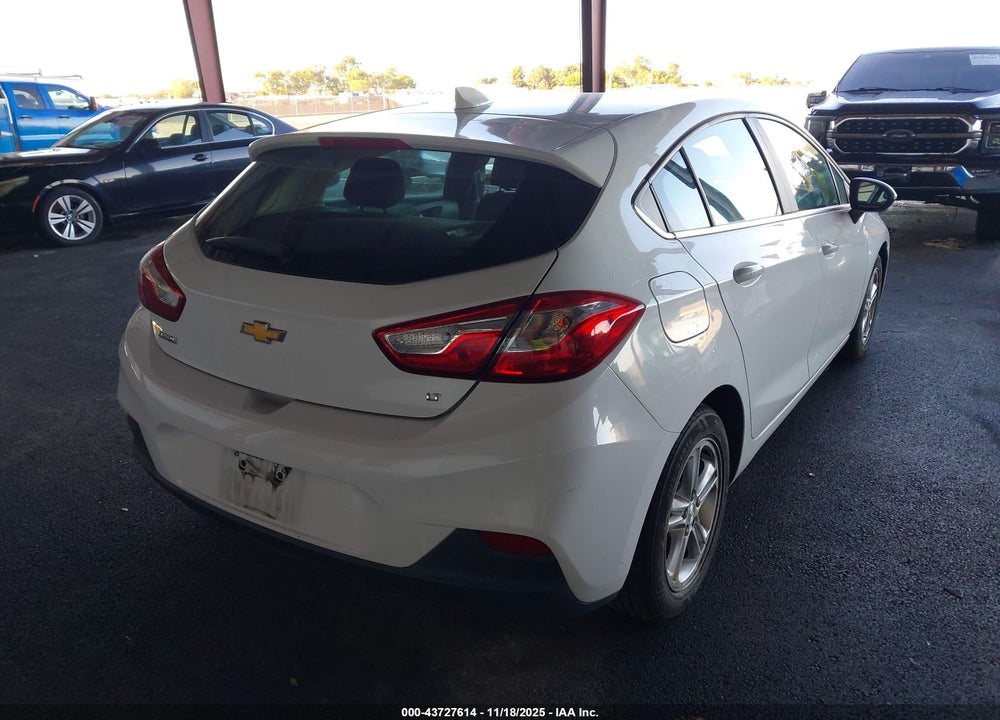 2017 CHEVROLET CRUZE VIN: 3G1BE6SMXHS614838