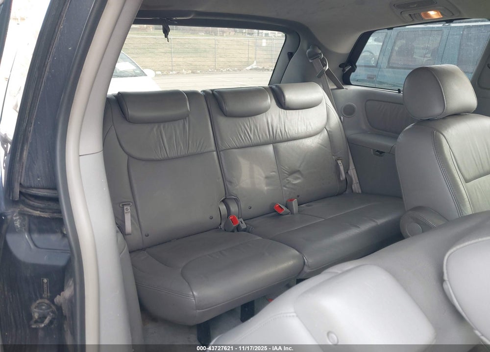 2007 TOYOTA SIENNA XLE VIN: 5TDZK22C07S087863