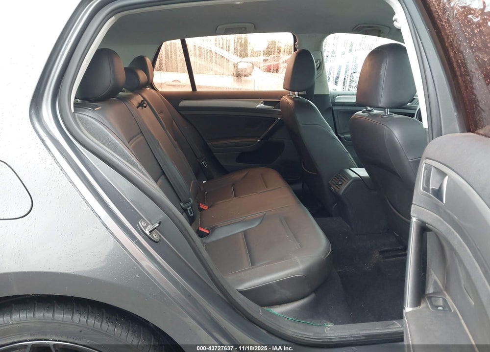 2015 VOLKSWAGEN GOLF TDI S 4-DOOR VIN: 3VW2A7AU8FM021293