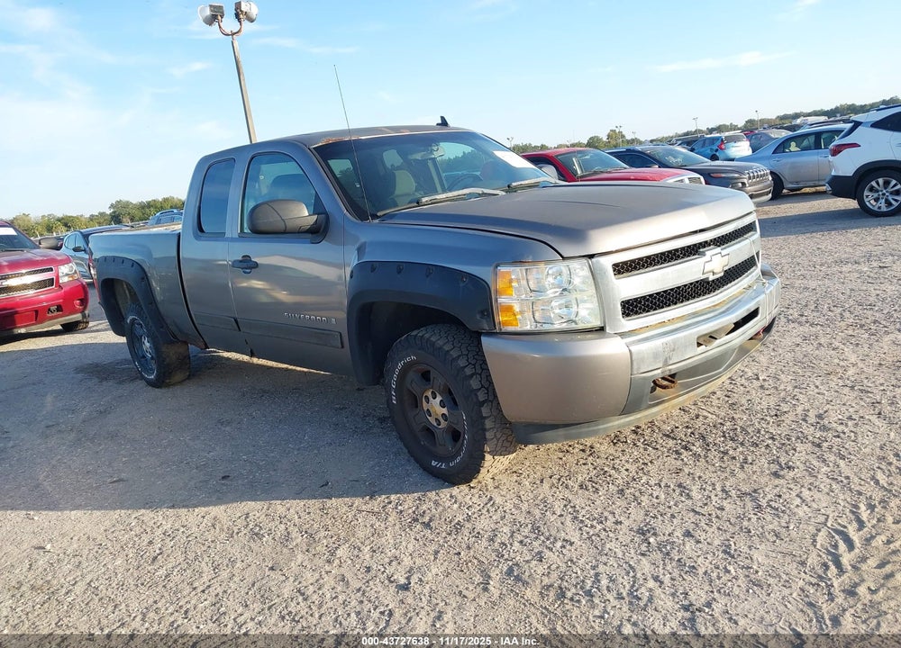 2009 CHEVROLET SILVERADO 1500 LT VIN: 1GCEC29J69Z136534