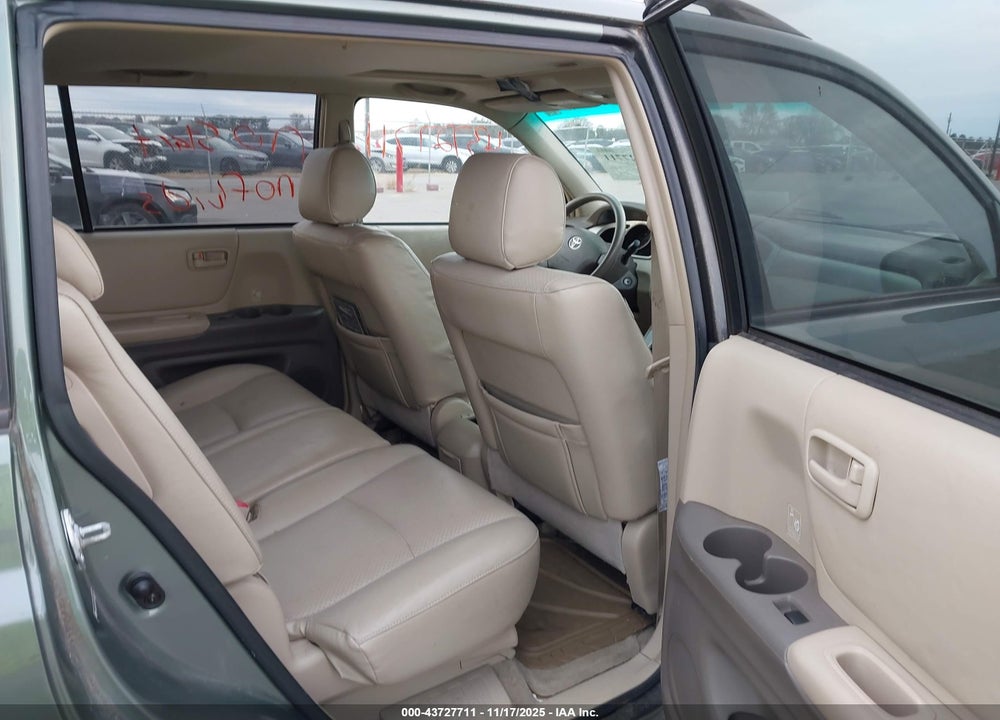 2005 TOYOTA HIGHLANDER V6 VIN: JTEEP21A350084628