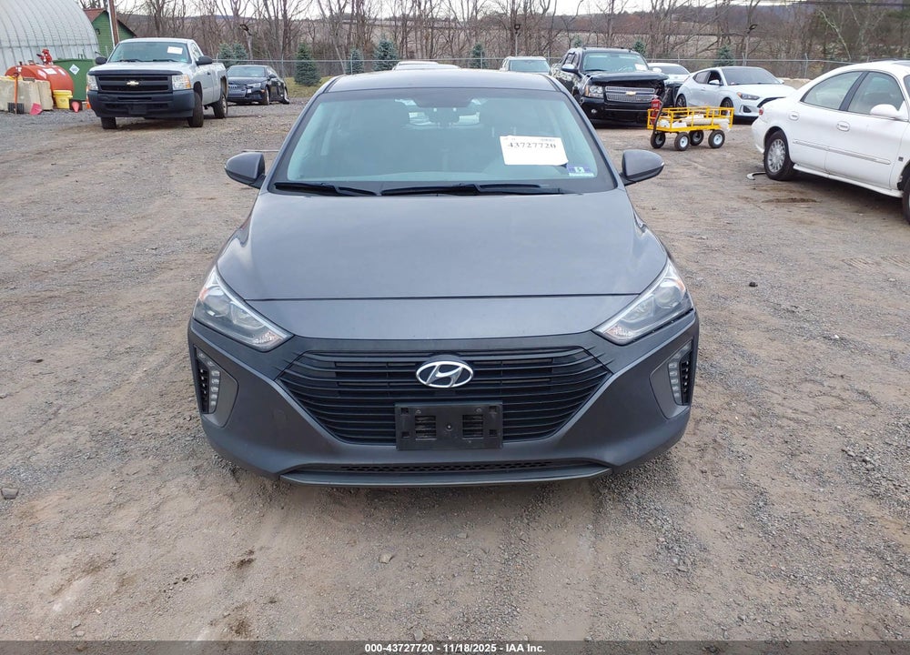 2017 HYUNDAI IONIQ HYBRID SEL VIN: KMHC75LC8HU028821