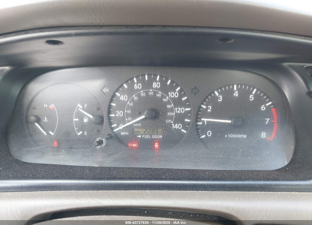 2001 TOYOTA CAMRY CE VIN: 4T1BG22K71U119538