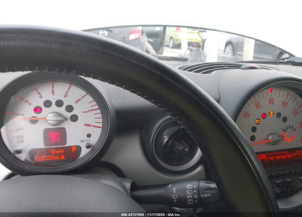 2012 MINI COOPER VIN: WMWSU3C5XCT261884