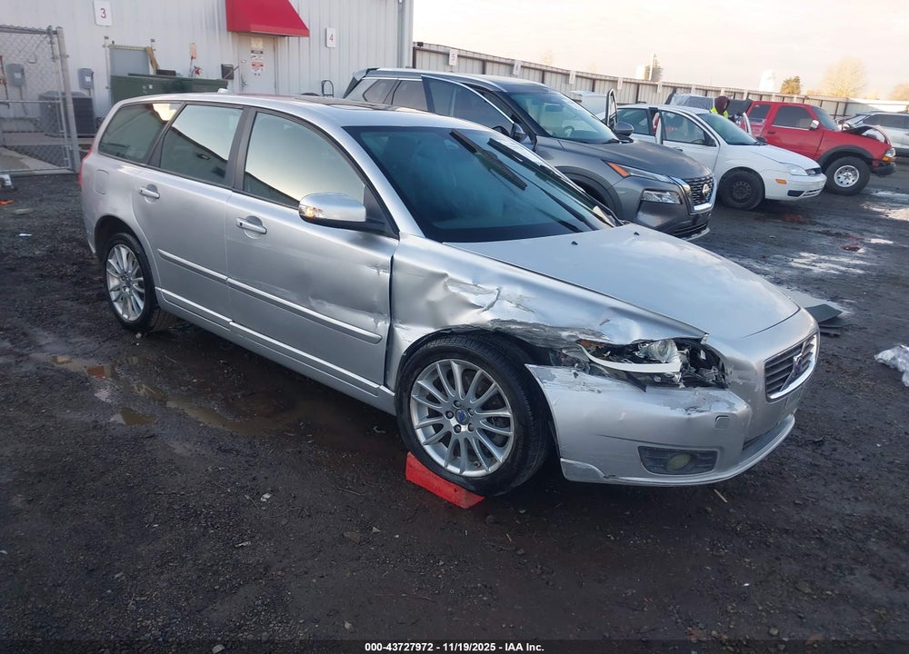2010 VOLVO V50 2.4I VIN: YV1382MW8A2531401