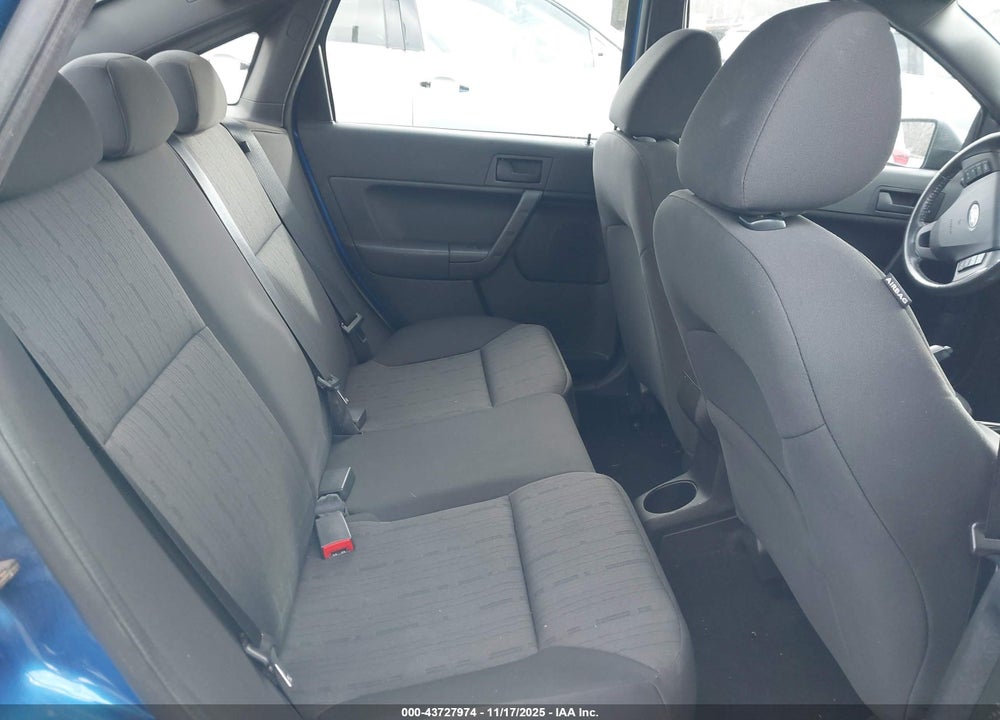 2011 FORD FOCUS VIN: 1FAHP3FN6BW128686