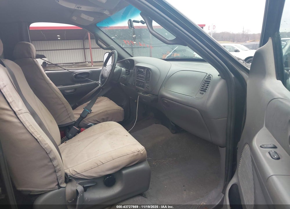 2002 FORD F-150 LARIAT/XL/XLT VIN: 2FTRX18WX2CA13044