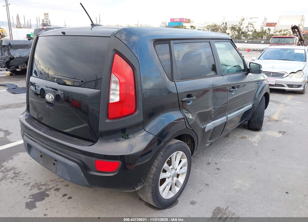 2013 KIA SOUL + VIN: KNDJT2A69D7486850