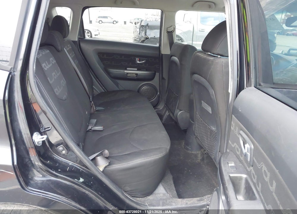2013 KIA SOUL + VIN: KNDJT2A69D7486850