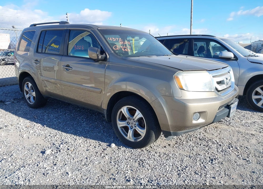2011 HONDA PILOT EX-L VIN: 5FNYF4H61BB050394
