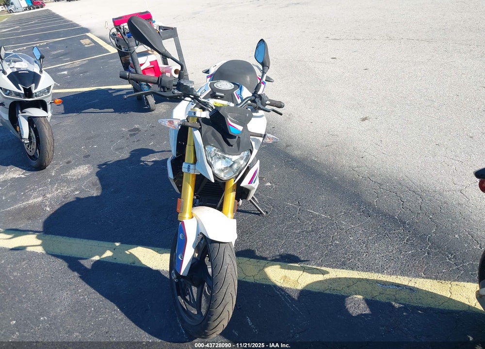 2018 BMW G310 R VIN: WB30G1109JR856527