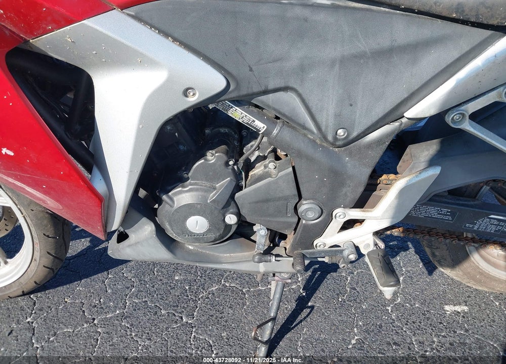 2012 HONDA CBR250 R VIN: MLHMC4101C5207743