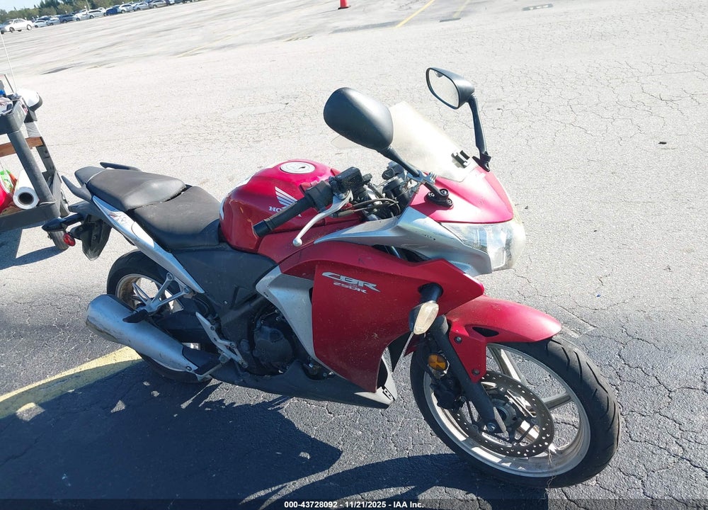 2012 HONDA CBR250 R VIN: MLHMC4101C5207743