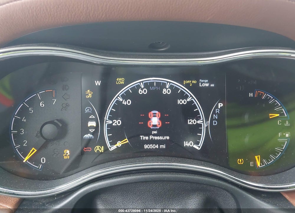 2016 JEEP GRAND CHEROKEE SUMMIT VIN: 1C4RJFJGXGC459273