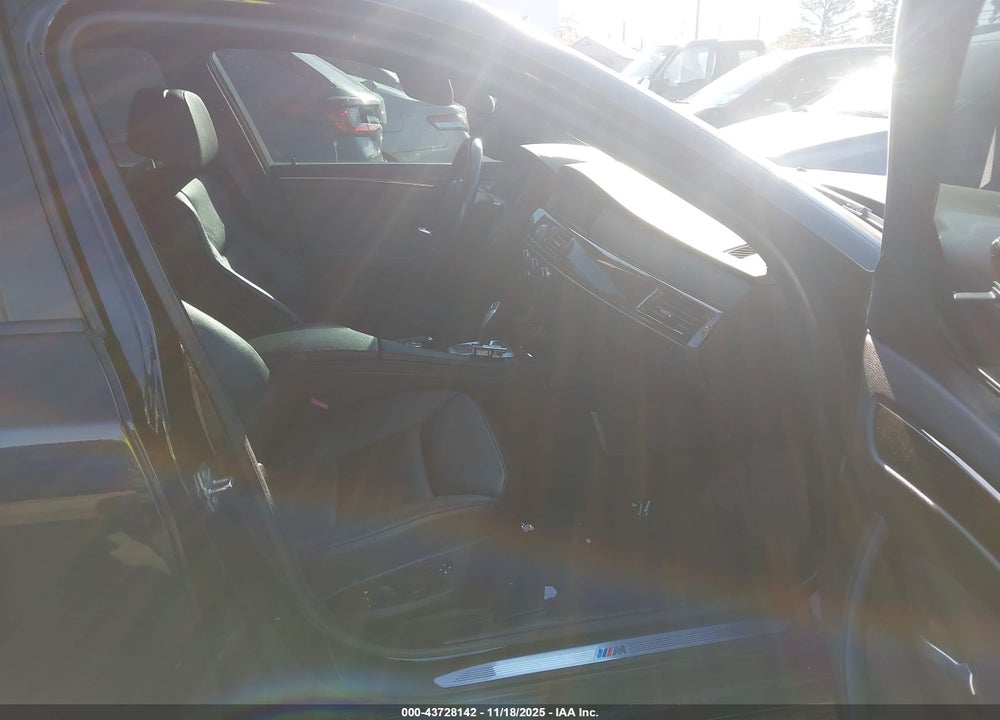 2010 BMW 5 SERIES VIN: WBANW1C55AC165993
