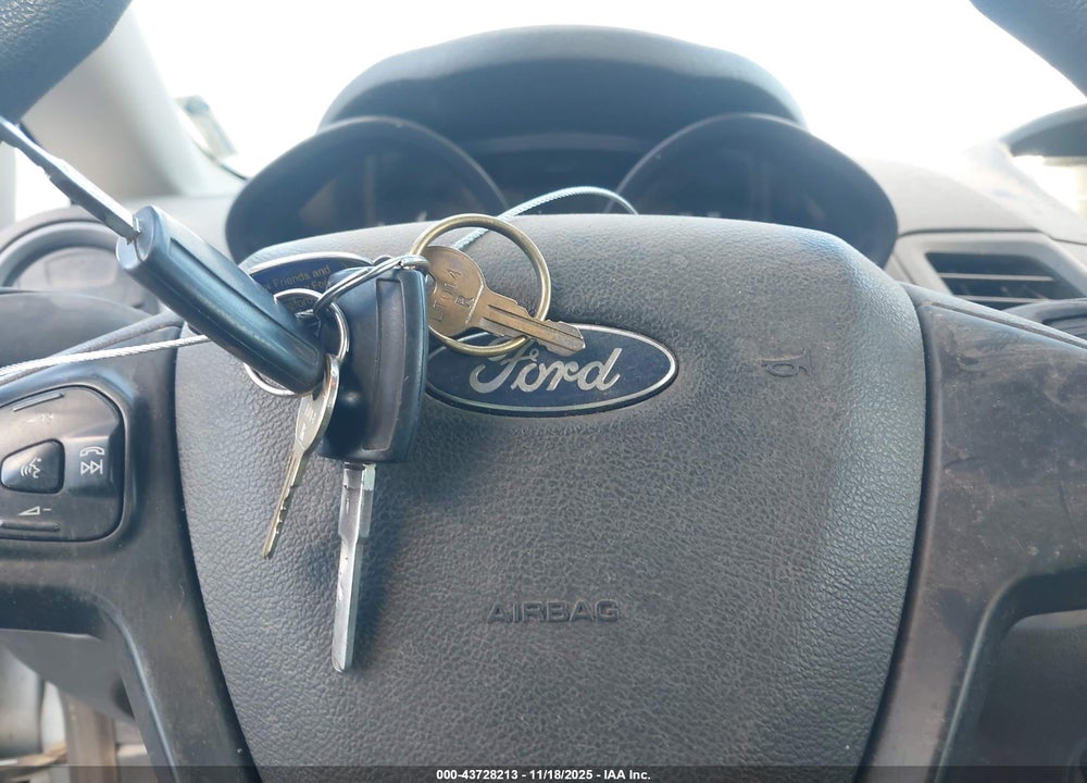 2014 FORD FIESTA S VIN: 3FADP4AJ4EM186910