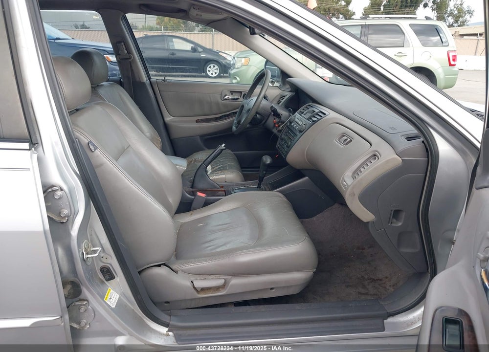 2001 HONDA ACCORD EX VIN: JHMCG66031C002455