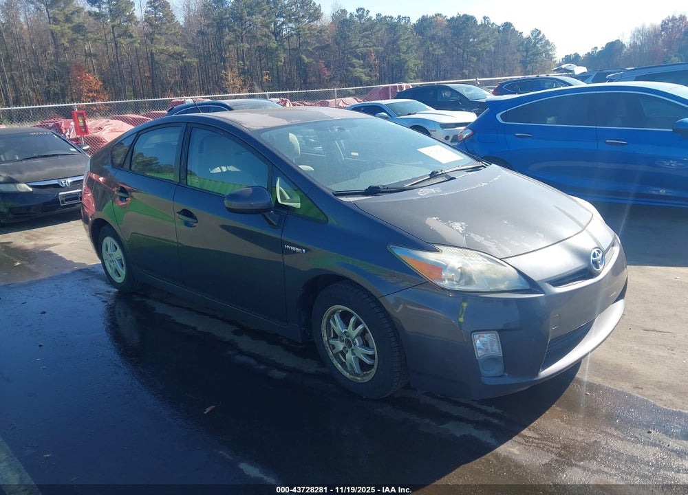 2011 TOYOTA PRIUS THREE VIN: JTDKN3DU4B0320028