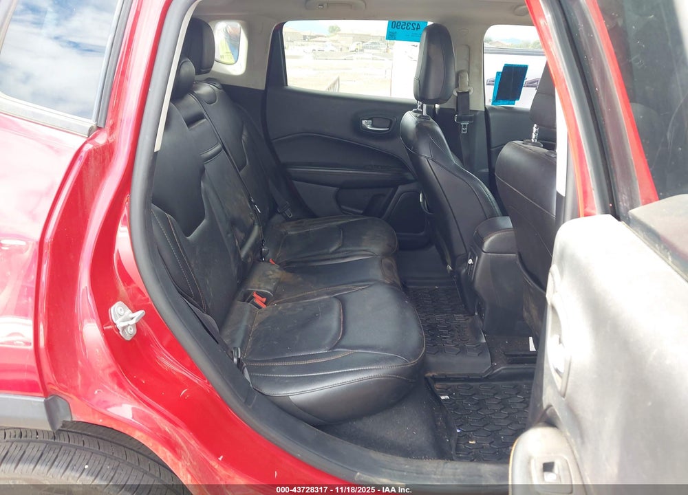 2018 JEEP COMPASS VIN: 3C4NJDCB1JT178589