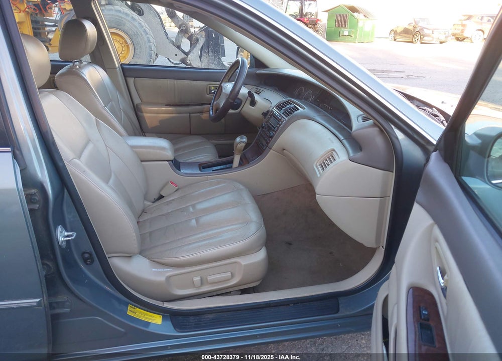 2000 TOYOTA AVALON XLS VIN: 4T1BF28B3YU097719