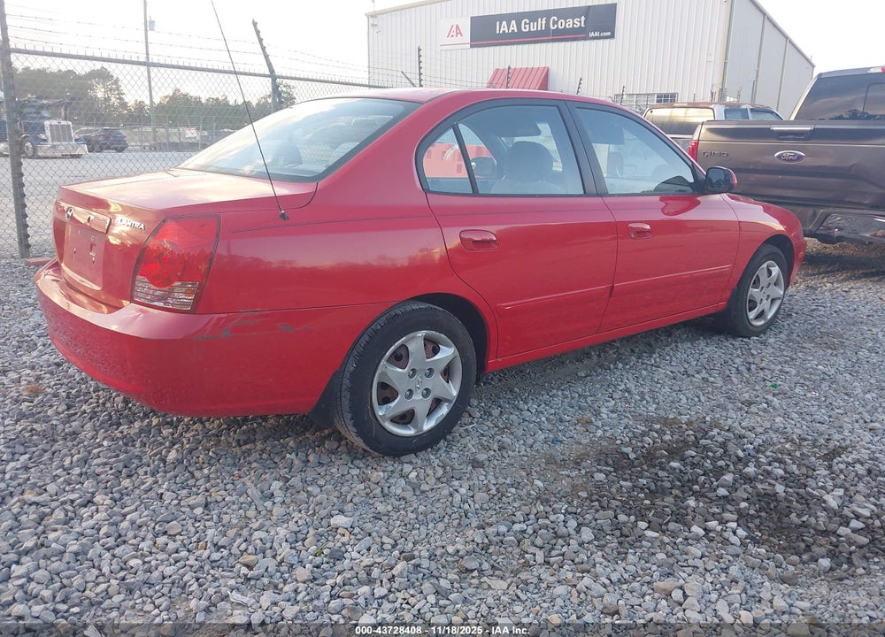 2005 HYUNDAI ELANTRA VIN: KMHDN46D15U977907