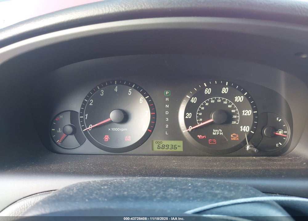 2005 HYUNDAI ELANTRA VIN: KMHDN46D15U977907