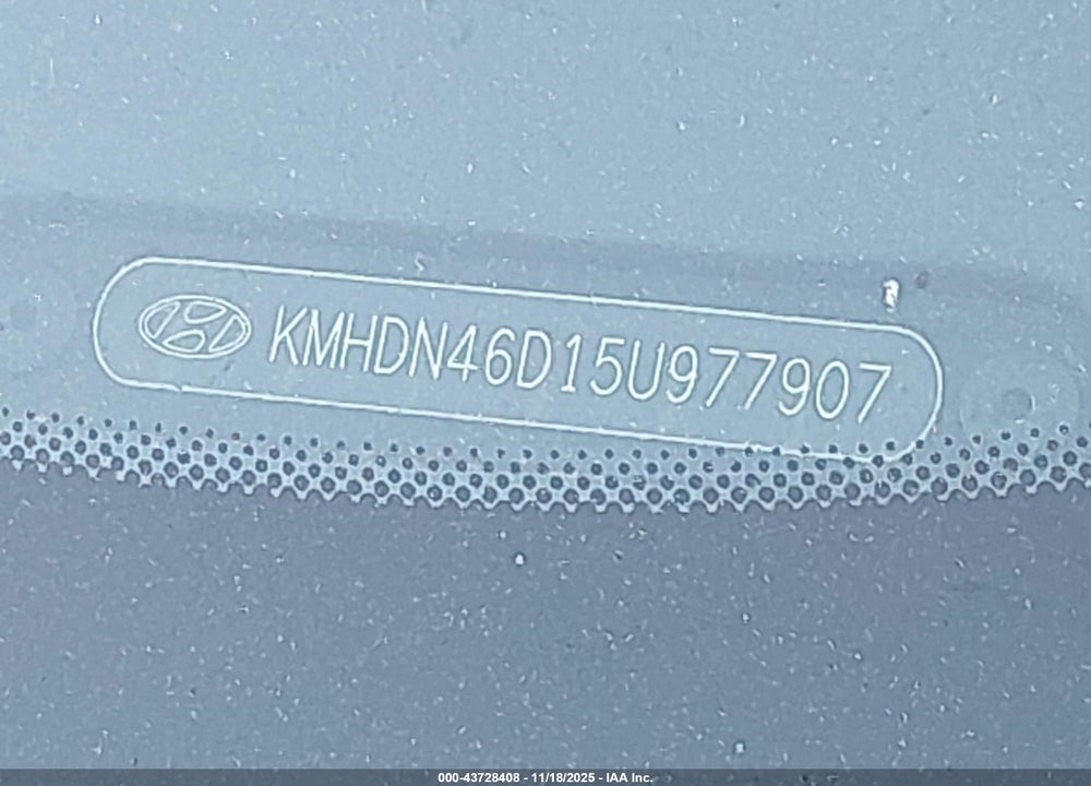 2005 HYUNDAI ELANTRA VIN: KMHDN46D15U977907