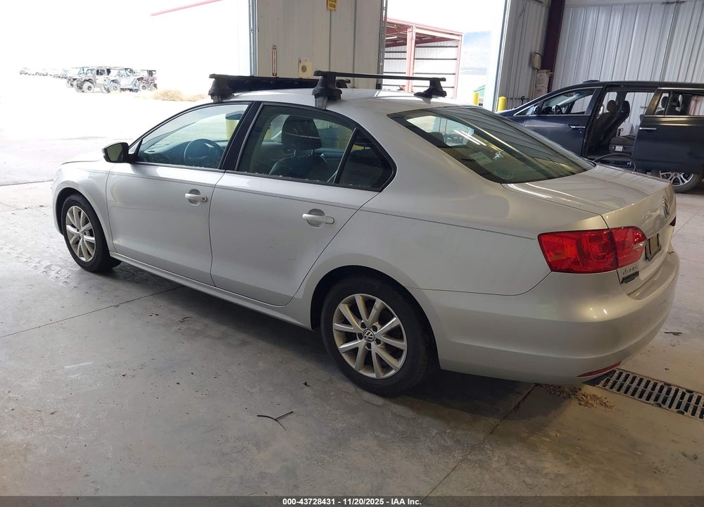 2012 VOLKSWAGEN JETTA 2.5L SE VIN: 3VWDP7AJXCM382825