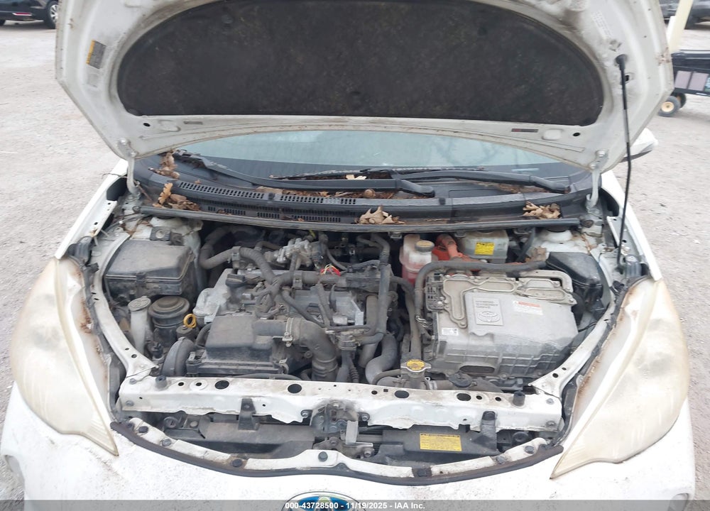2012 TOYOTA PRIUS C VIN: JTDKDTB36C1511068