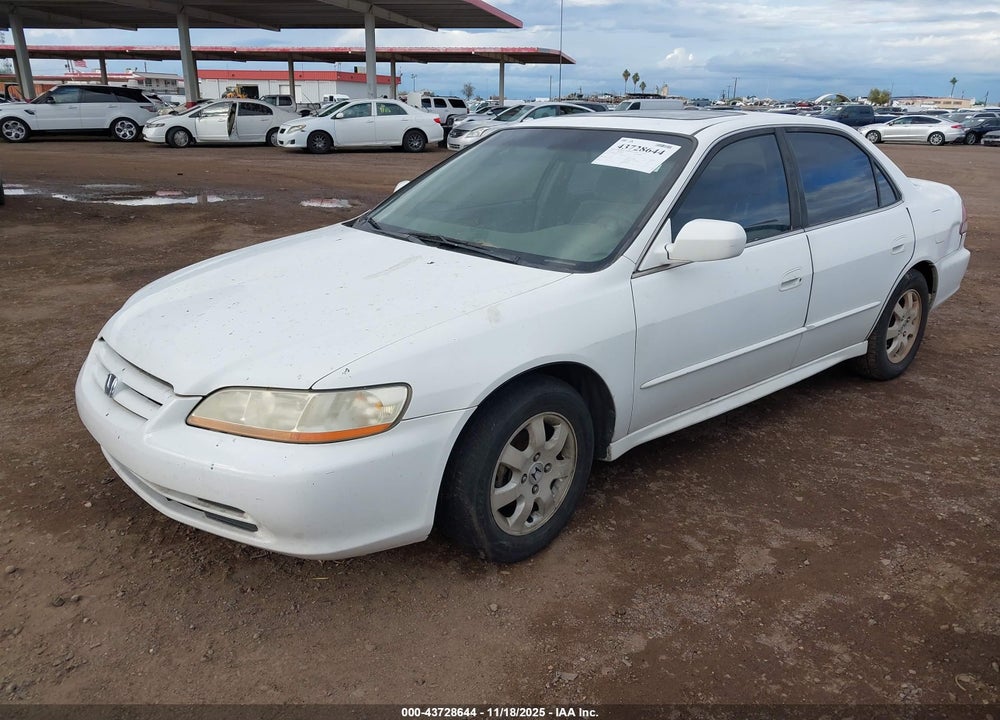 2001 HONDA ACCORD 2.3 EX VIN: JHMCG56621C032139