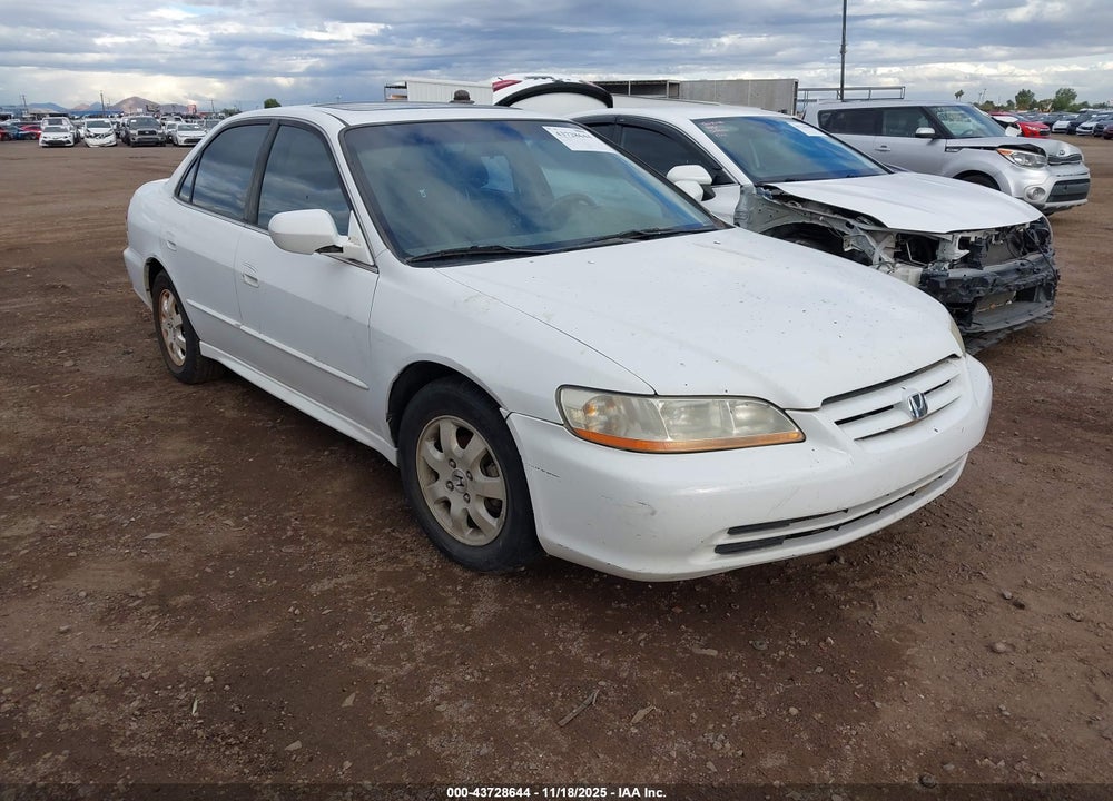 2001 HONDA ACCORD 2.3 EX VIN: JHMCG56621C032139