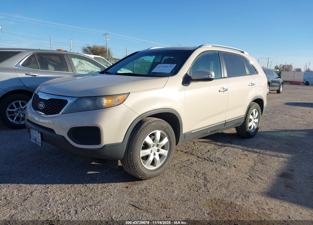 2011 KIA SORENTO LX V6 VIN: 5XYKT4A20BG110857