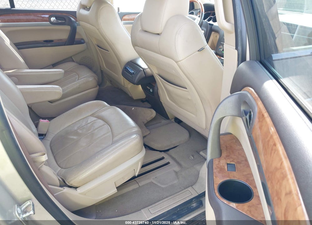 2010 BUICK ENCLAVE 1XL VIN: 5GALRBED3AJ267639