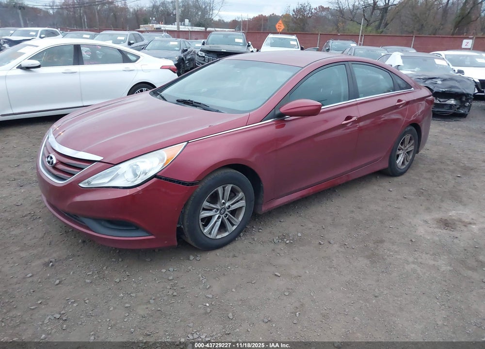 2014 HYUNDAI SONATA GLS VIN: 5NPEB4AC7EH893018