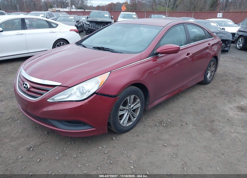 2014 HYUNDAI SONATA GLS VIN: 5NPEB4AC7EH893018