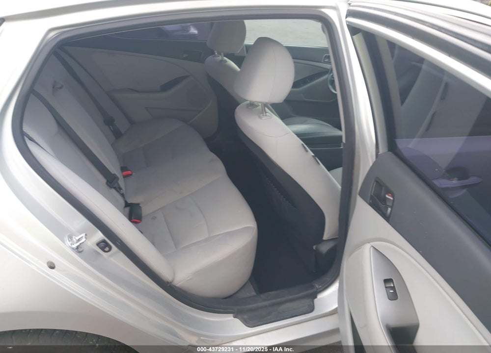 2014 KIA OPTIMA LX VIN: KNAGM4A75E5495745