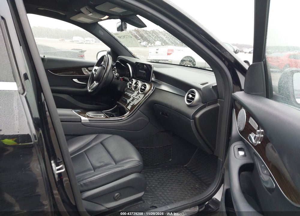2020 MERCEDES-BENZ GLC 300 4MATIC VIN: WDC0G8EB0LF715621
