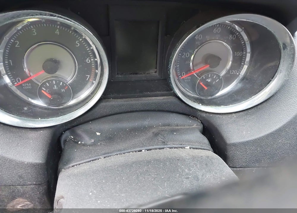 2014 CHRYSLER TOWN & COUNTRY TOURING VIN: 2C4RC1BG5ER449685
