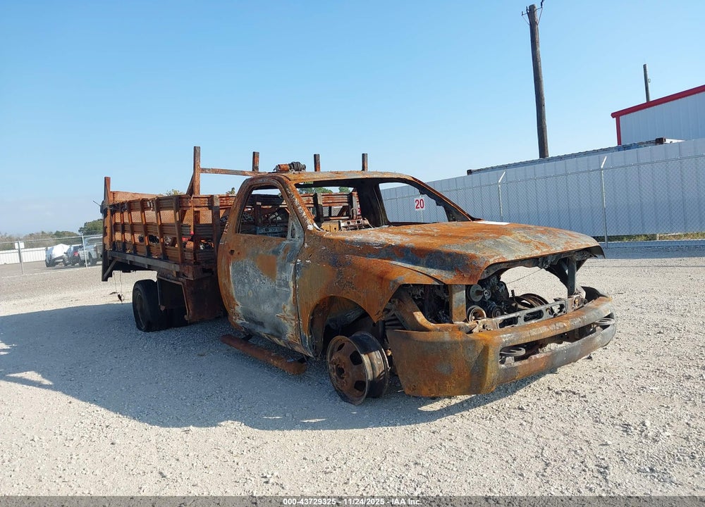 2017 RAM 3500 CHASSIS TRADESMAN/SLT VIN: 3C7WRSBJ1HG698209
