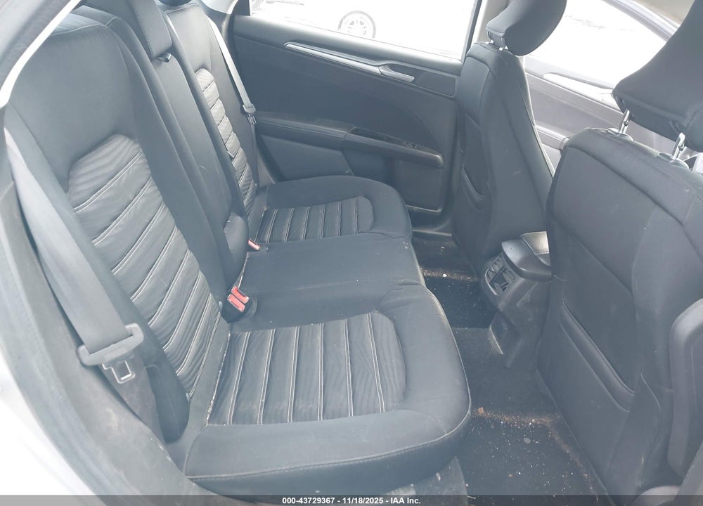 2016 FORD FUSION SE VIN: 3FA6P0H70GR207690
