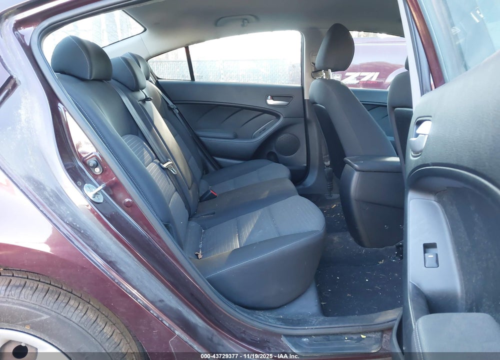 2017 KIA FORTE LX VIN: 3KPFL4A71HE145667