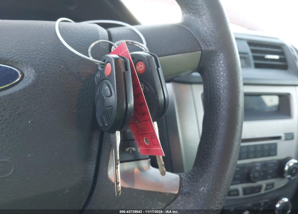 2010 FORD FUSION VIN: 3FAHP0HA3AR421097