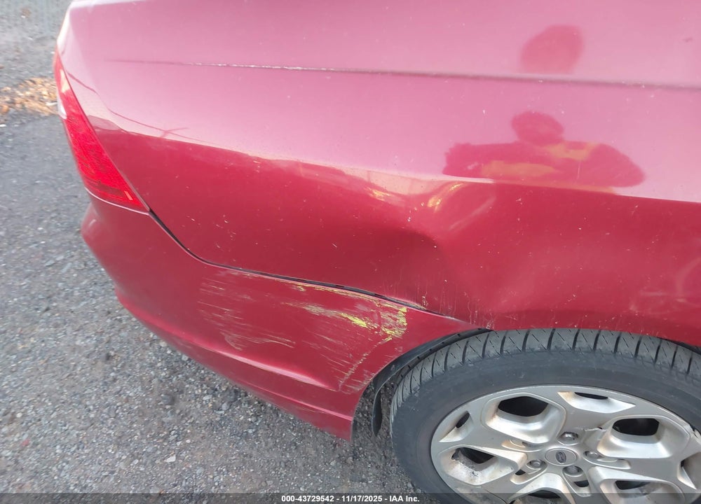2010 FORD FUSION VIN: 3FAHP0HA3AR421097