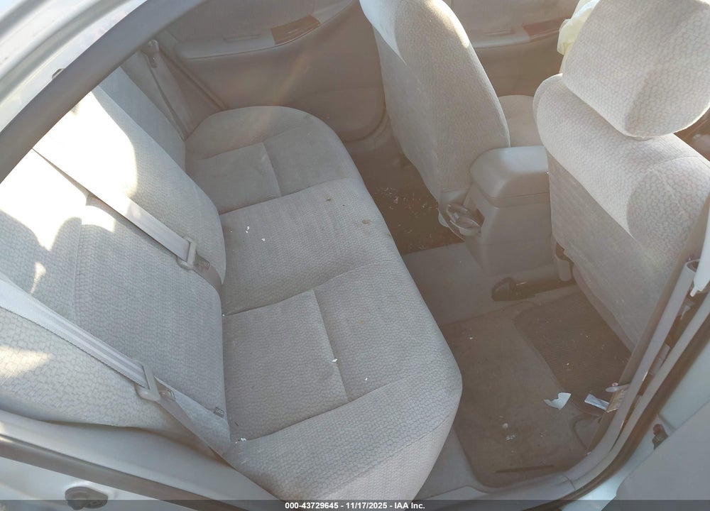 2003 TOYOTA COROLLA LE VIN: 2T1BR38E23C114057