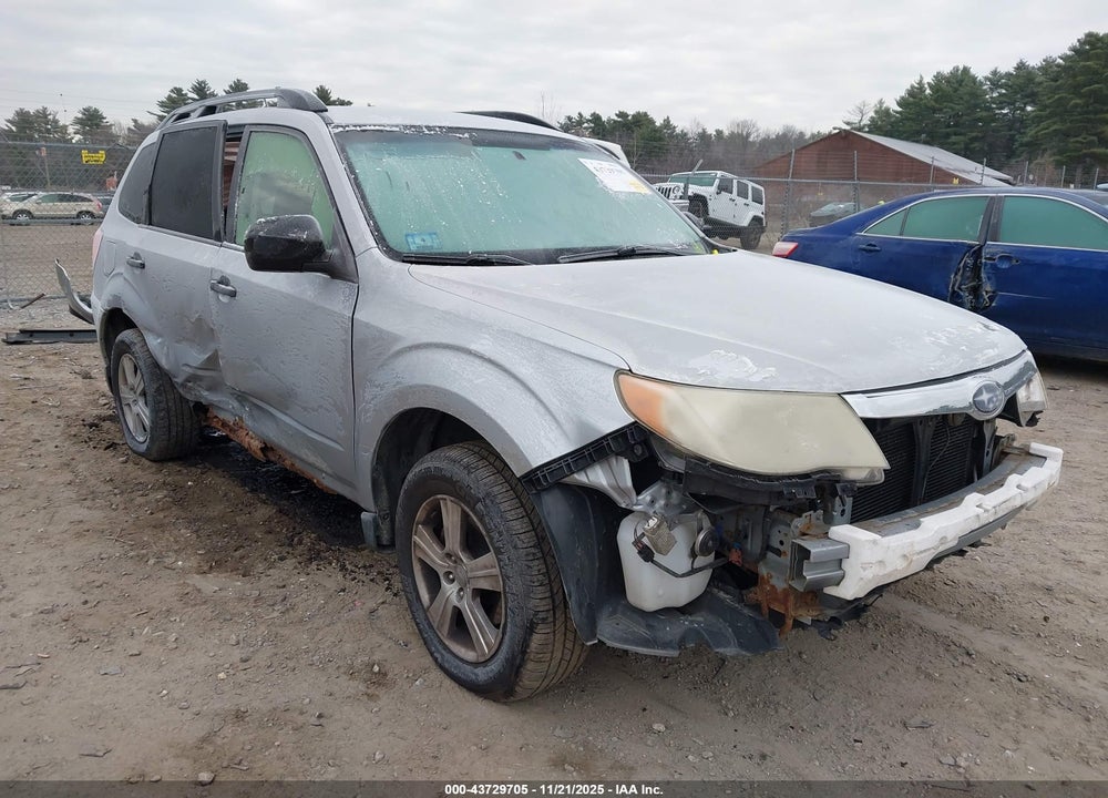 2013 SUBARU FORESTER VIN: JF2SHABC8DG402717