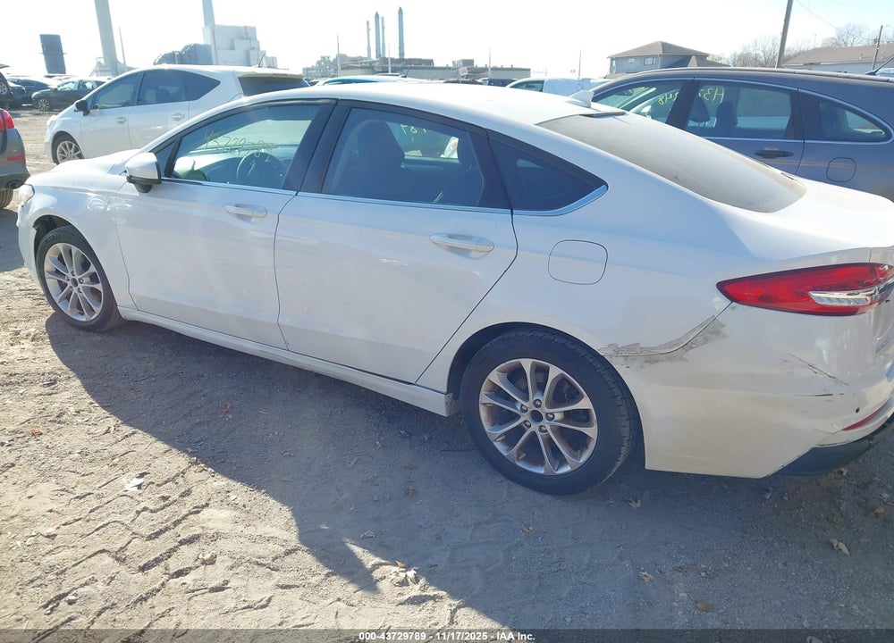 2020 FORD FUSION VIN: 3FA6P0HD8LR172641