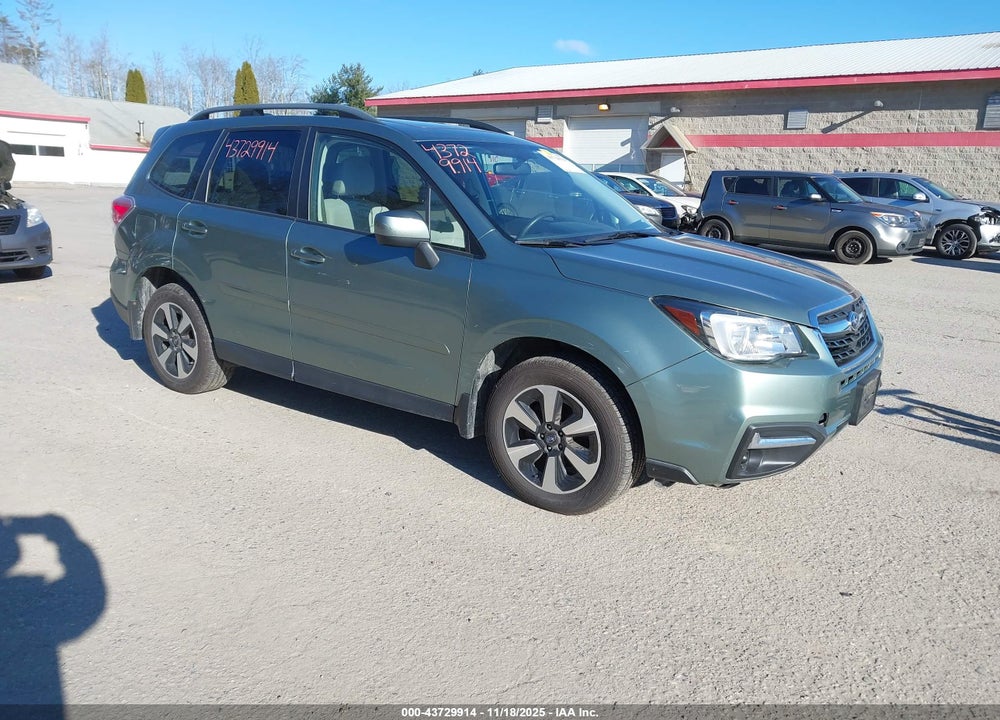 2017 SUBARU FORESTER 2.5I PREMIUM VIN: JF2SJAEC5HH560884
