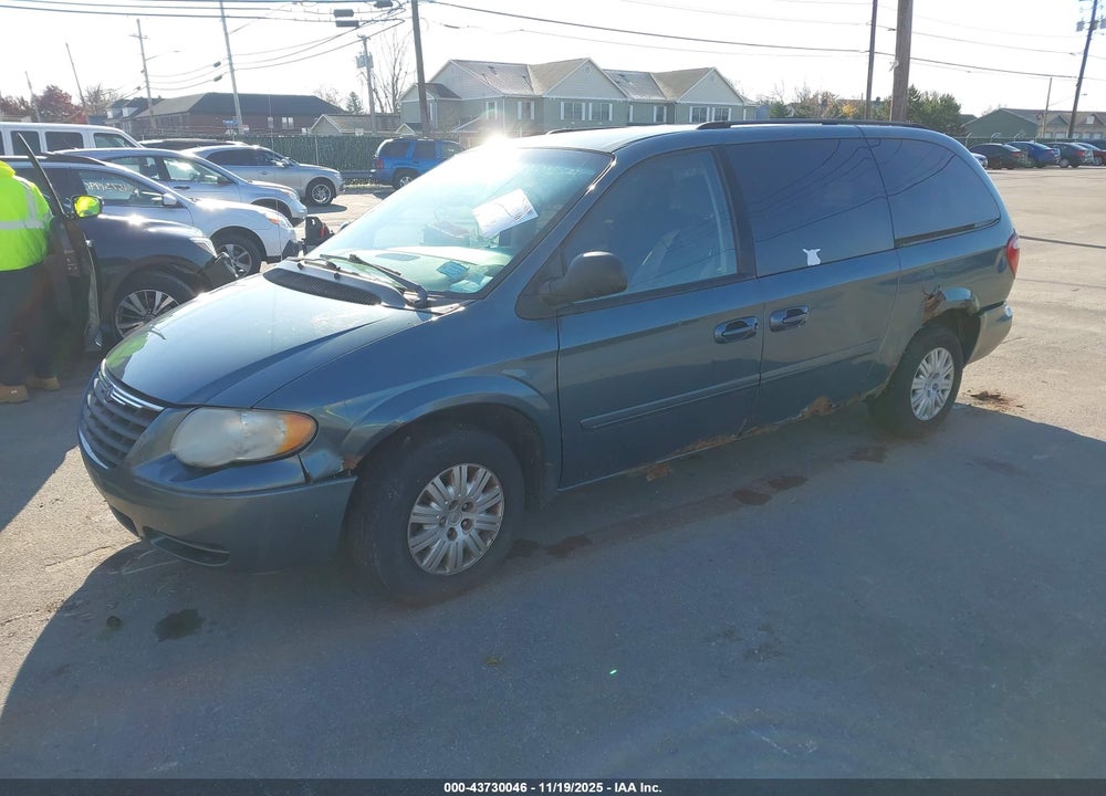 2007 CHRYSLER TOWN & COUNTRY LX VIN: 2A4GP44R87R343188